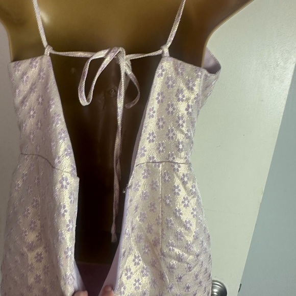 superdown Lavender Metallic Gold Floral Rosanna Strappy Back Mini Dress NWT S - Picture 7 of 16
